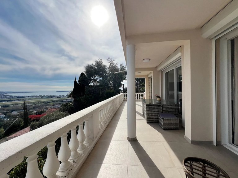 Villa for Sale in Mandelieu La Napoule, Cannes Area 5