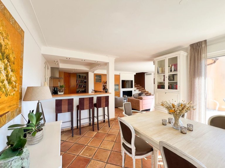 Villa for Sale in Mandelieu La Napoule, Cannes Area 15