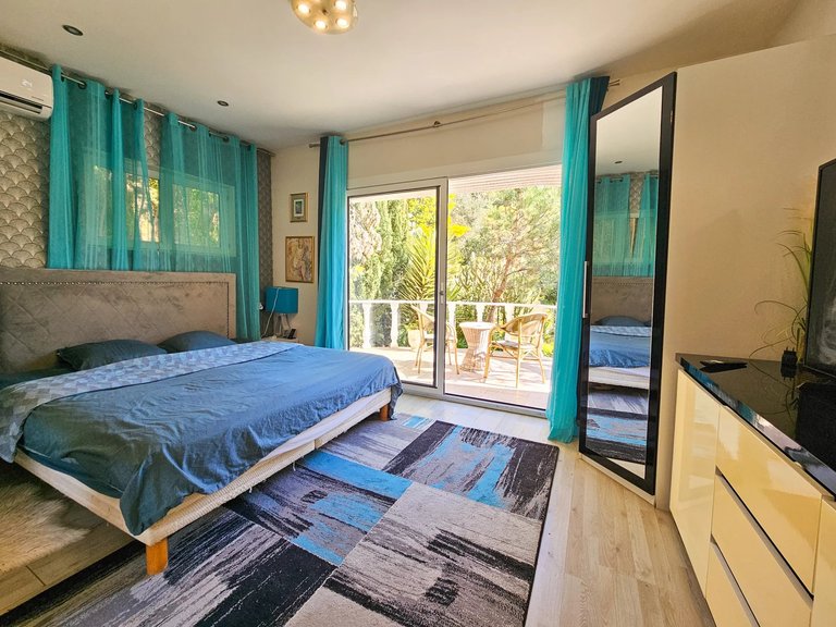 Villa for Sale in Mandelieu La Napoule, Cannes Area 13
