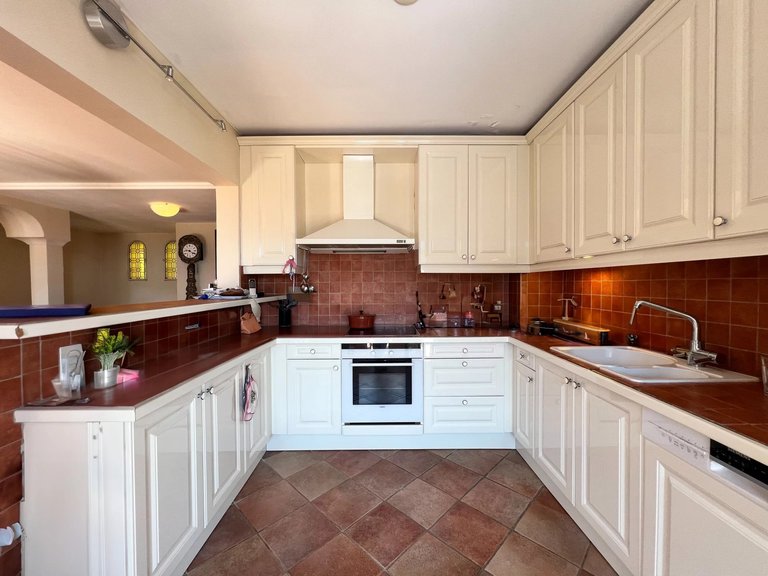 Villa for Sale in Theoule Sur Mer, Cannes Area 13