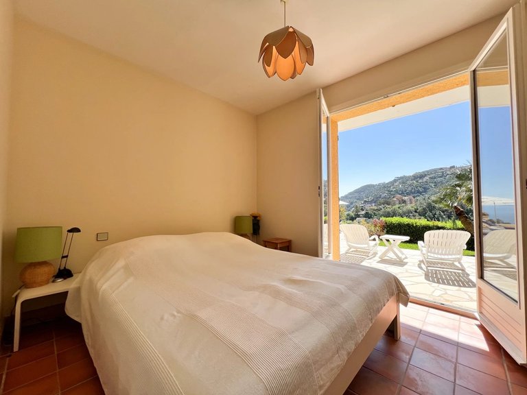Villa for Sale in Theoule Sur Mer, Cannes Area 17
