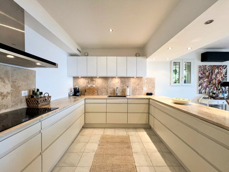 Villa for Sale in Theoule Sur Mer, Cannes Area 13