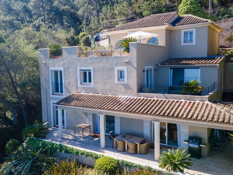 Villa for Sale in Theoule Sur Mer, Cannes Area 6