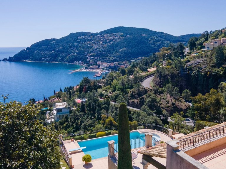 Villa for Sale in Theoule Sur Mer, Cannes Area 19