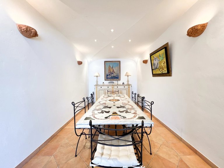 Villa for Sale in Theoule Sur Mer, Cannes Area 8