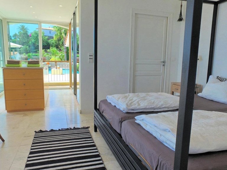 Villa for Sale in Theoule Sur Mer, Cannes Area 12
