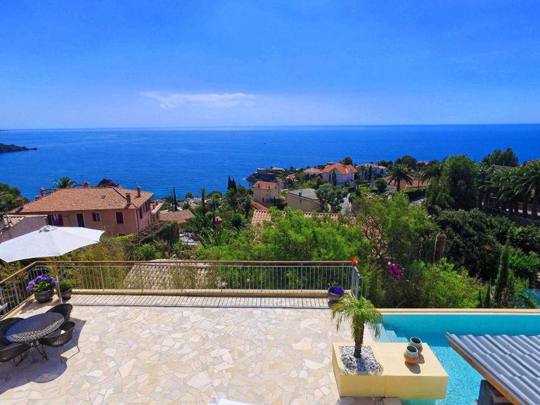 Villa for Sale in Theoule Sur Mer, Cannes Area 20