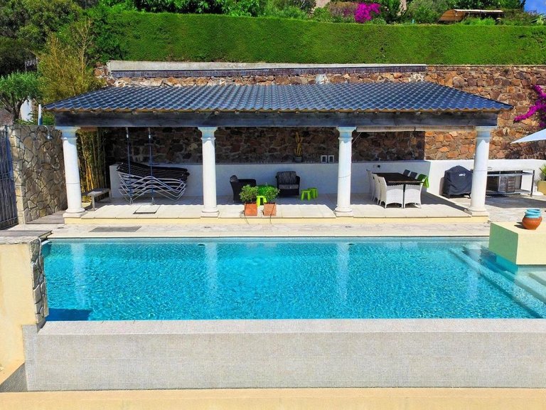 Villa for Sale in Theoule Sur Mer, Cannes Area 5