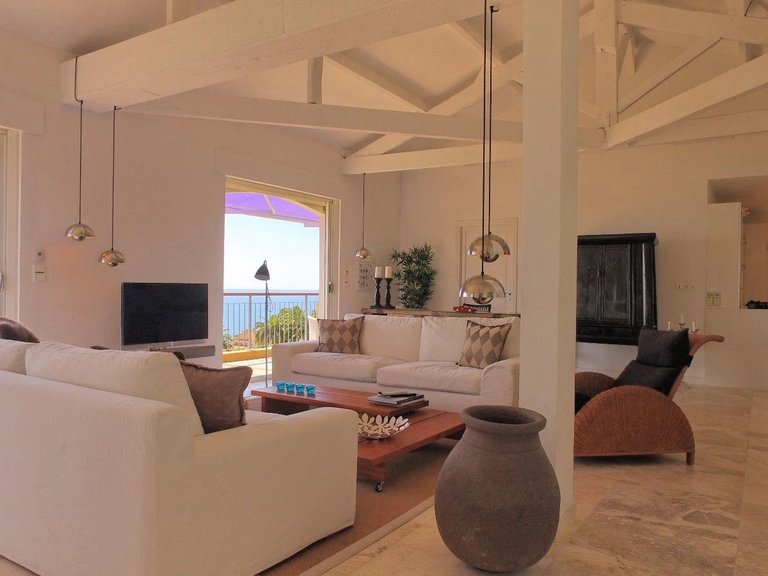Villa for Sale in Theoule Sur Mer, Cannes Area 7