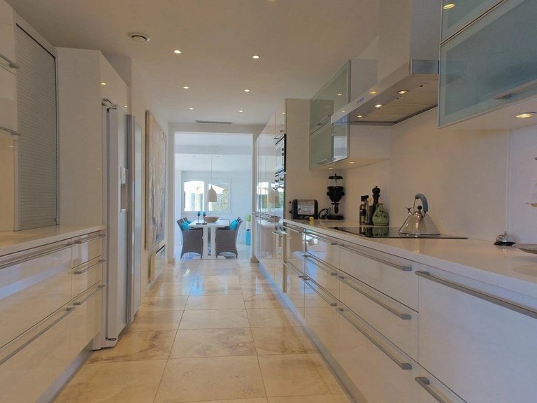 Villa for Sale in Theoule Sur Mer, Cannes Area 8