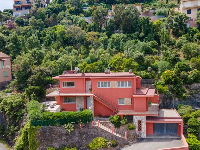 Villa for Sale in Theoule Sur Mer, Cannes Area 17