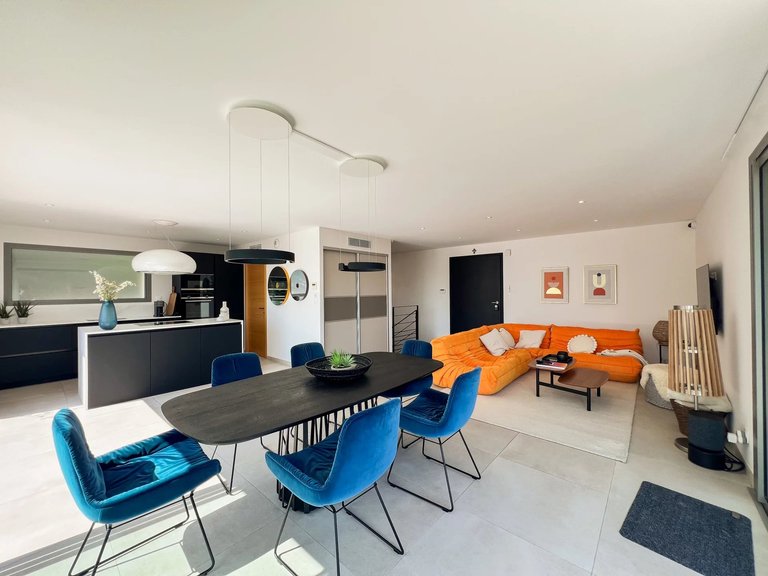 Villa for Sale in Theoule Sur Mer, Cannes Area 12