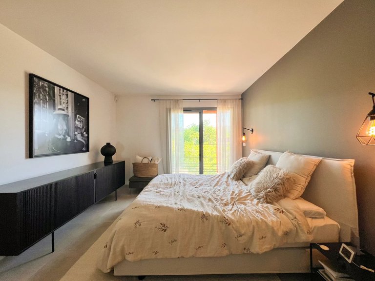Villa for Sale in Theoule Sur Mer, Cannes Area 16