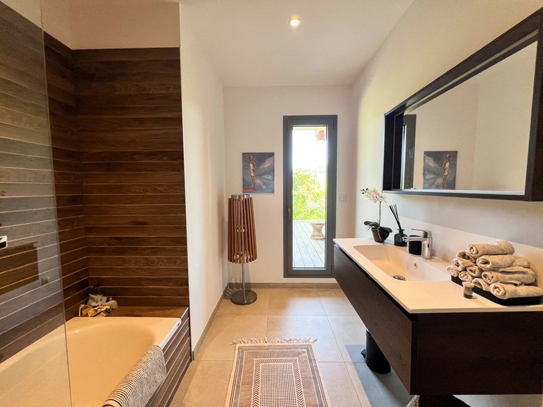 Villa for Sale in Theoule Sur Mer, Cannes Area 19