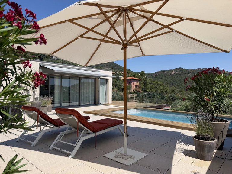 Villa for Sale in Theoule Sur Mer, Cannes Area 7