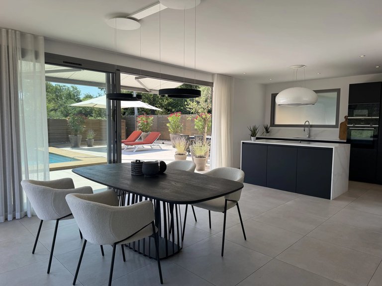 Villa for Sale in Theoule Sur Mer, Cannes Area 12