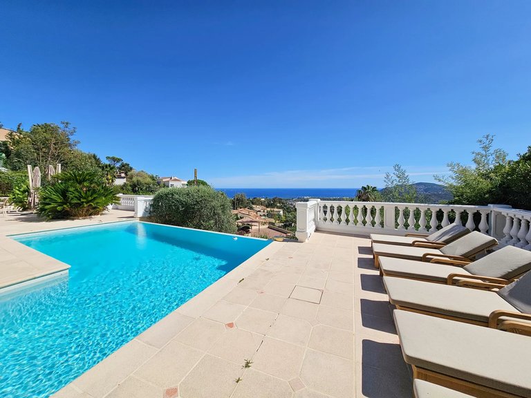 Villa for Sale in Mandelieu La Napoule, Cannes Area 16