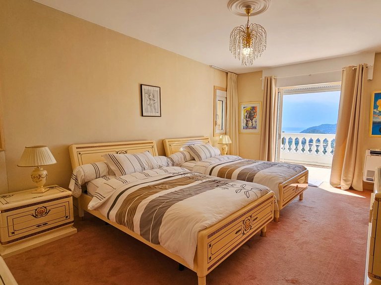 Villa for Sale in Mandelieu La Napoule, Cannes Area 5