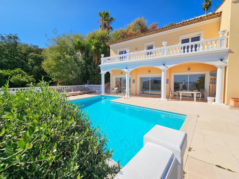 Villa for Sale in Mandelieu La Napoule, Cannes Area 18
