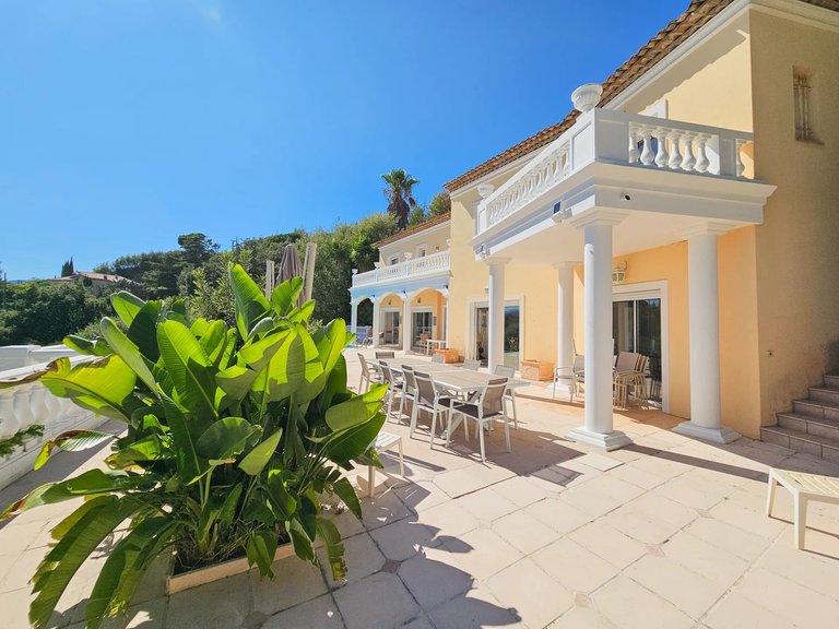 Villa for Sale in Mandelieu La Napoule, Cannes Area 12