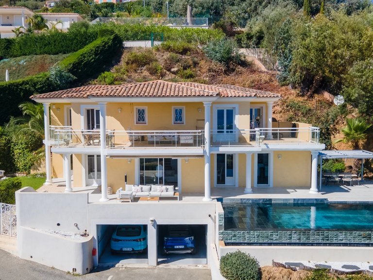 Villa for Sale in Mandelieu La Napoule, Cannes Area 1