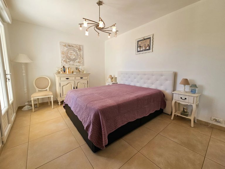 Villa for Sale in Mandelieu La Napoule, Cannes Area 15