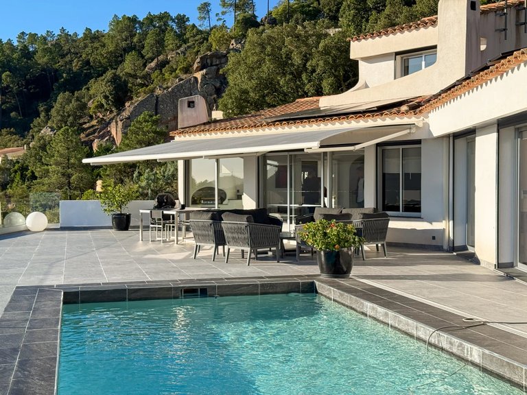 Villa for Sale in Mandelieu La Napoule, Cannes Area 6