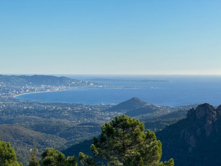 Villa for Sale in Mandelieu La Napoule, Cannes Area 7
