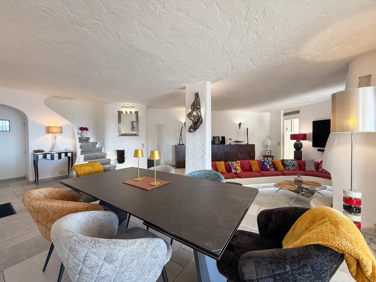 Villa for Sale in Mandelieu La Napoule, Cannes Area 9