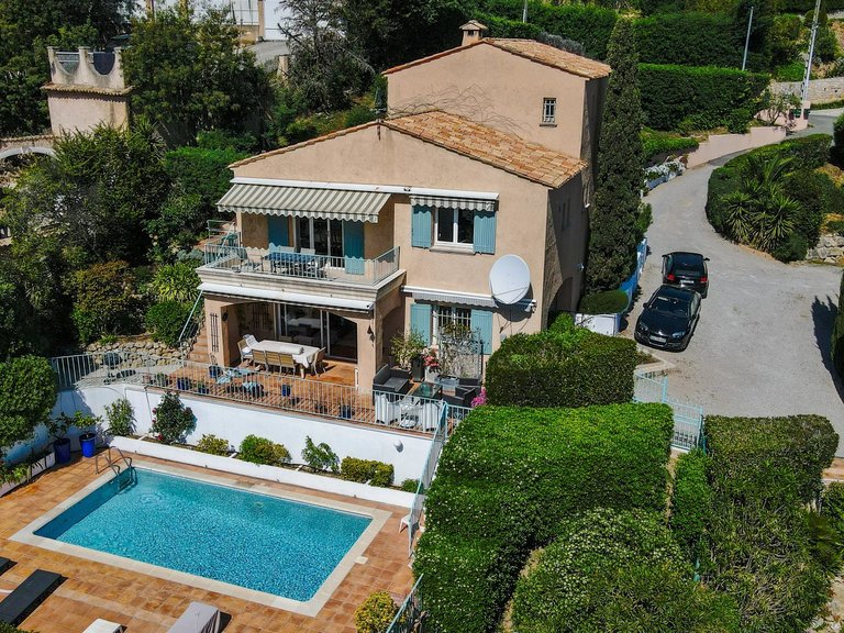 Villa for Sale in Mandelieu La Napoule, Cannes Area 2