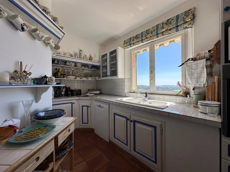 Villa for Sale in Mandelieu La Napoule, Cannes Area 16