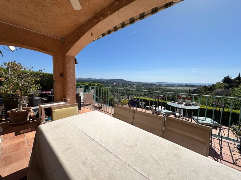 Villa for Sale in Mandelieu La Napoule, Cannes Area 7