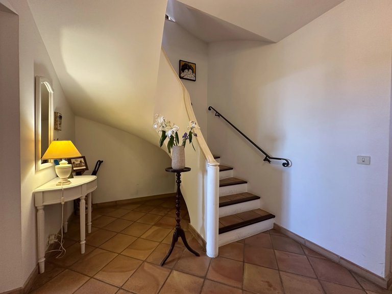 Villa for Sale in Mandelieu La Napoule, Cannes Area 10