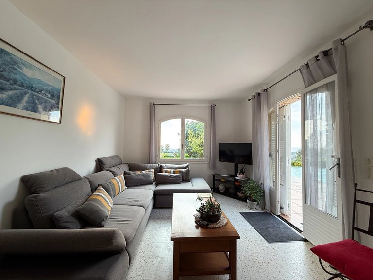 Villa for Sale in Mandelieu La Napoule, Cannes Area 20