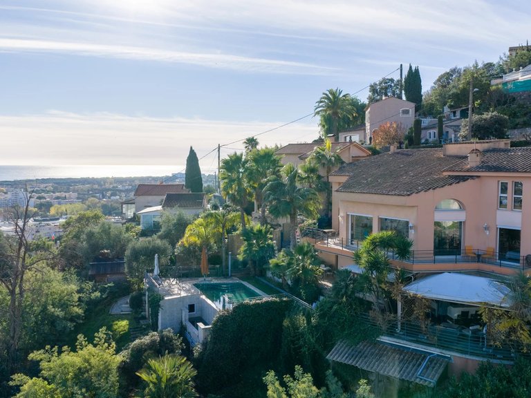Villa for Sale in Mandelieu La Napoule, Cannes Area 4