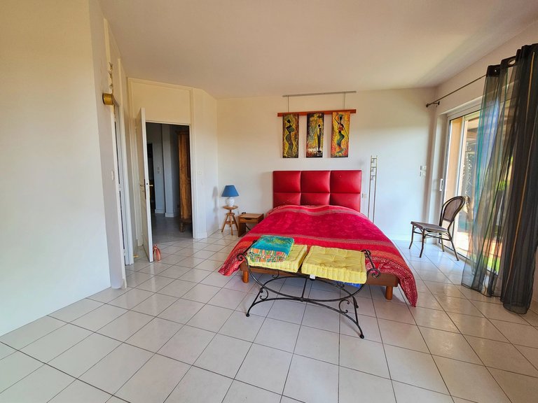 Villa for Sale in Mandelieu La Napoule, Cannes Area 15