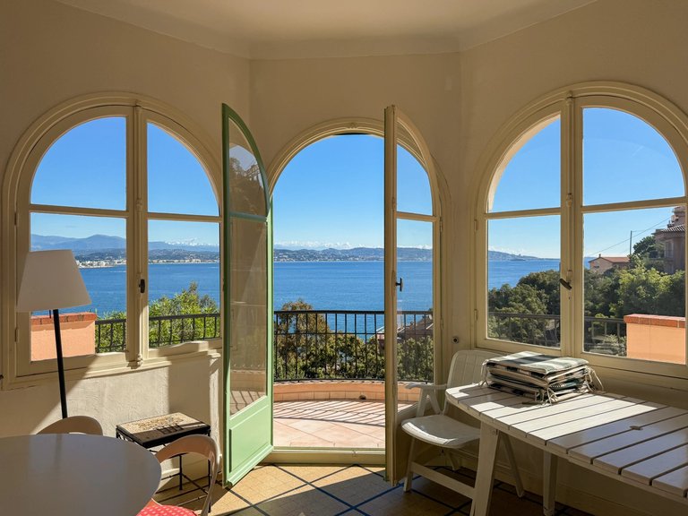 Villa for Sale in Theoule Sur Mer, Cannes Area 4
