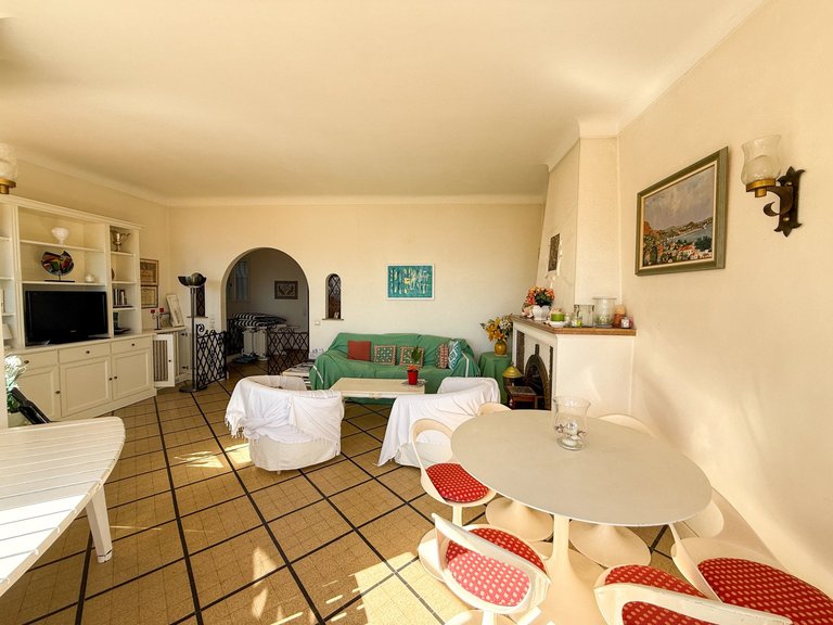 Villa for Sale in Theoule Sur Mer, Cannes Area 6