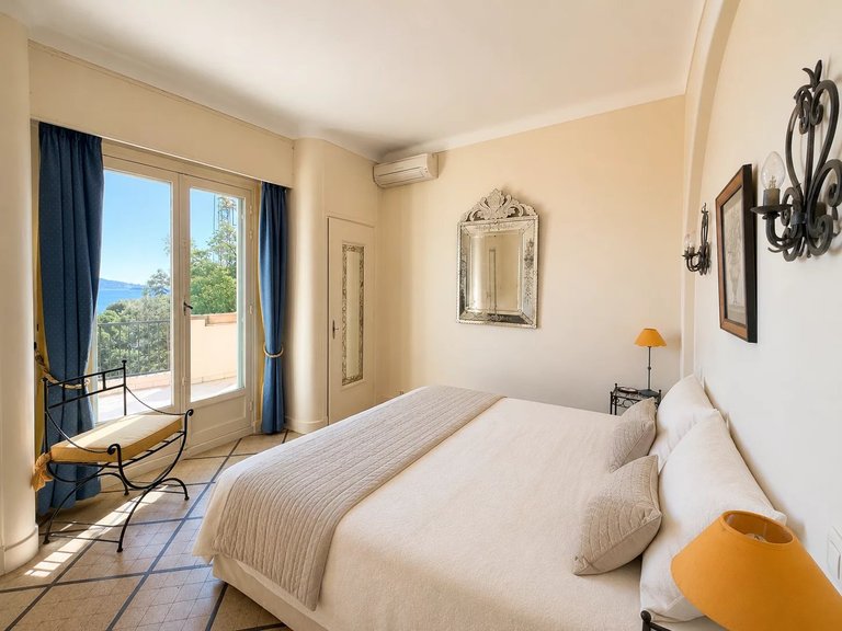Villa for Sale in Theoule Sur Mer, Cannes Area 7