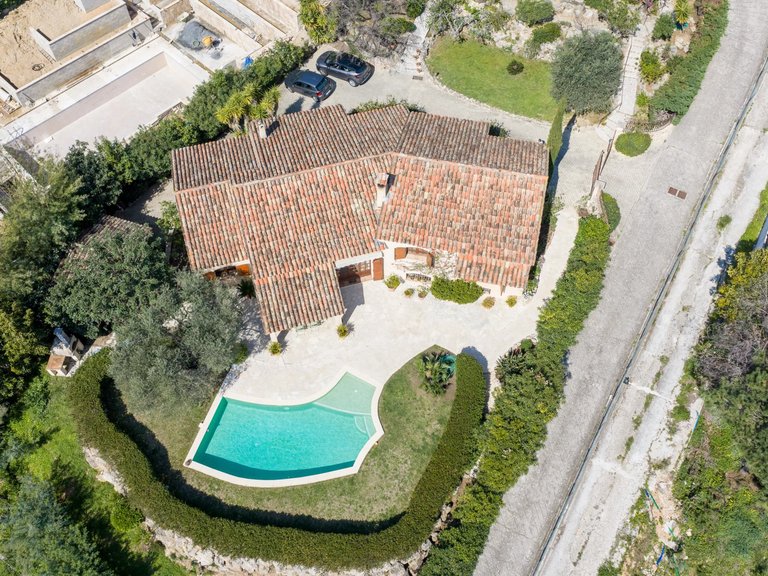 Villa for Sale in Mandelieu La Napoule, Cannes Area 9