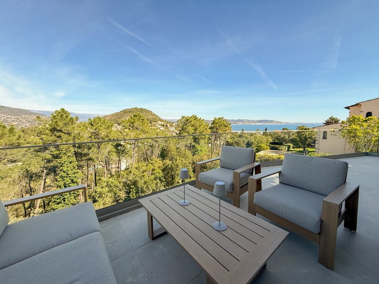 Villa for Sale in Mandelieu La Napoule, Cannes Area 14
