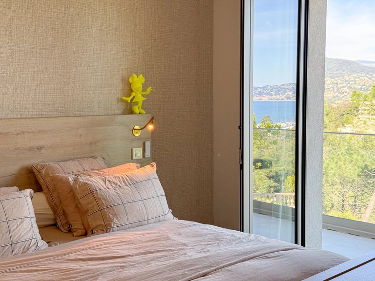 Villa for Sale in Mandelieu La Napoule, Cannes Area 19
