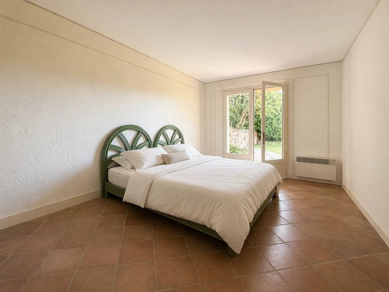 Villa for Sale in Theoule Sur Mer, Cannes Area 14