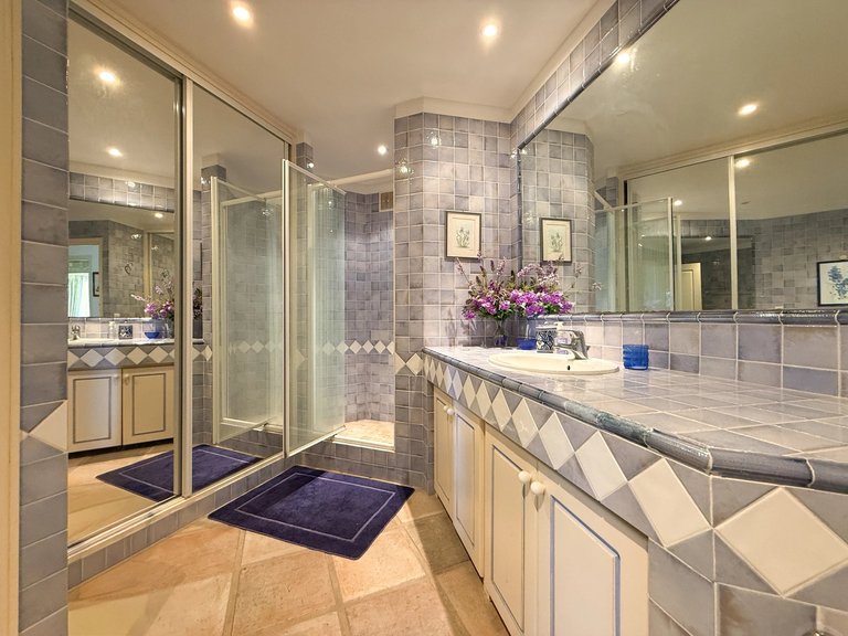 Villa for Sale in Theoule Sur Mer, Cannes Area 18