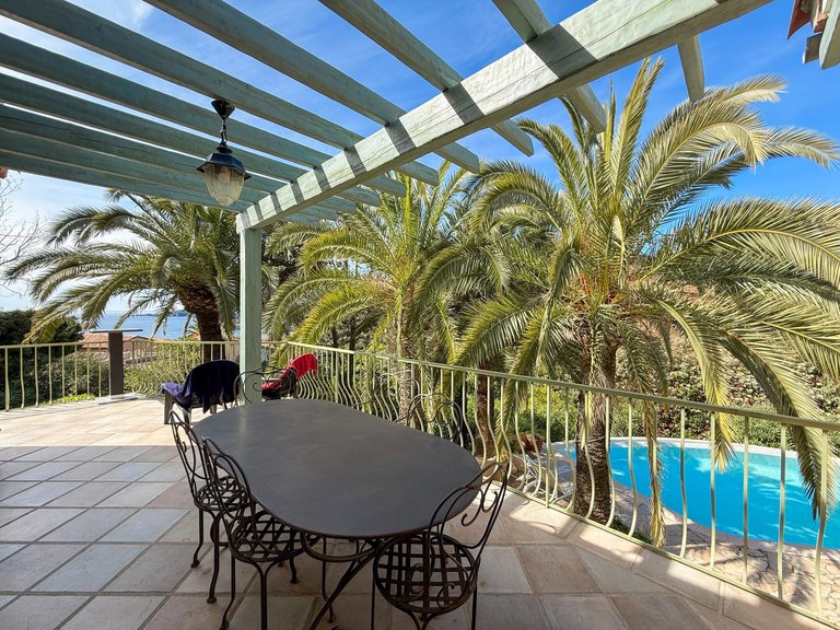 Villa for Sale in Theoule Sur Mer, Cannes Area 8