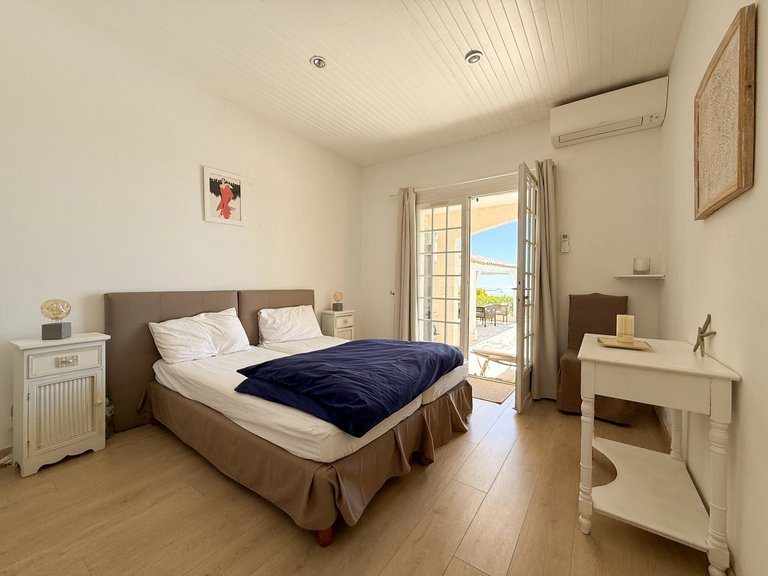 Villa for Sale in Mandelieu La Napoule, Cannes Area 12