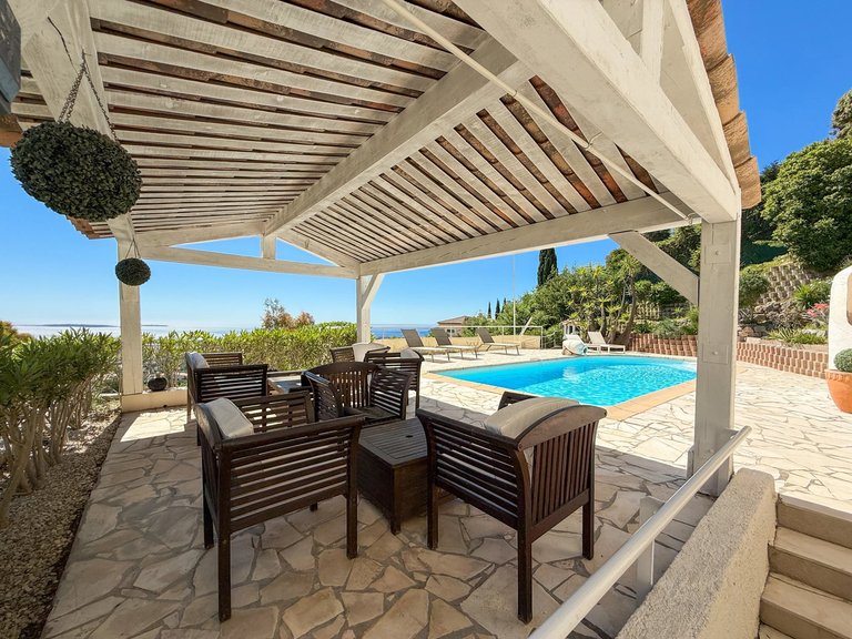 Villa for Sale in Mandelieu La Napoule, Cannes Area 18