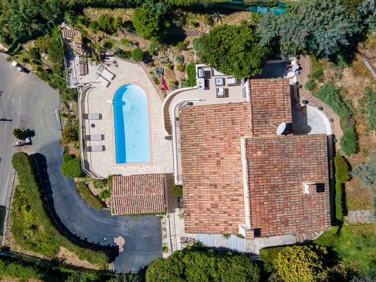 Villa for Sale in Mandelieu La Napoule, Cannes Area 5