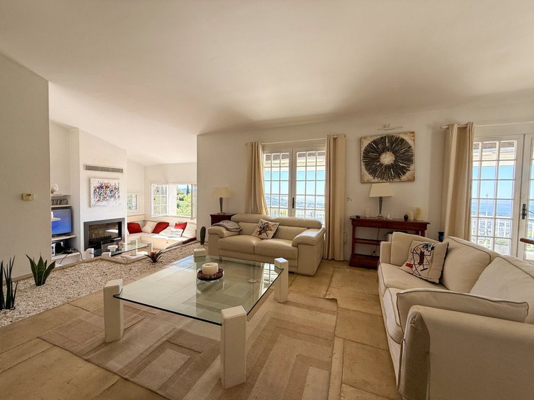 Villa for Sale in Mandelieu La Napoule, Cannes Area 8