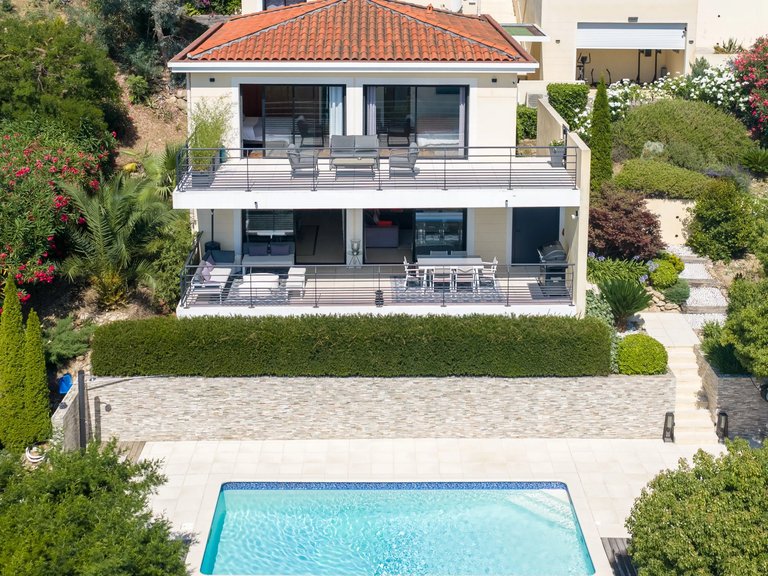 Villa for Sale in Mandelieu La Napoule, Cannes Area 1